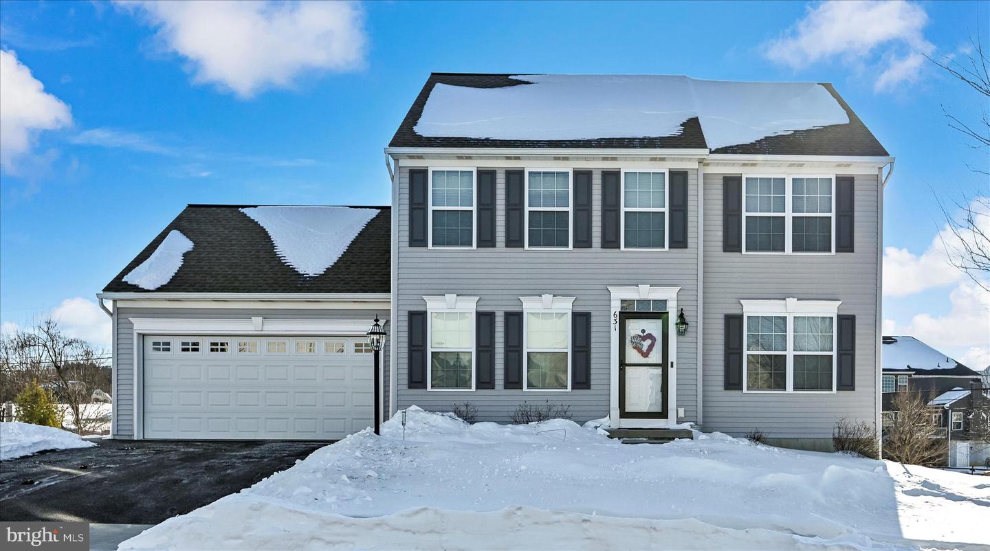 631 Fieldstone Dr, Annville