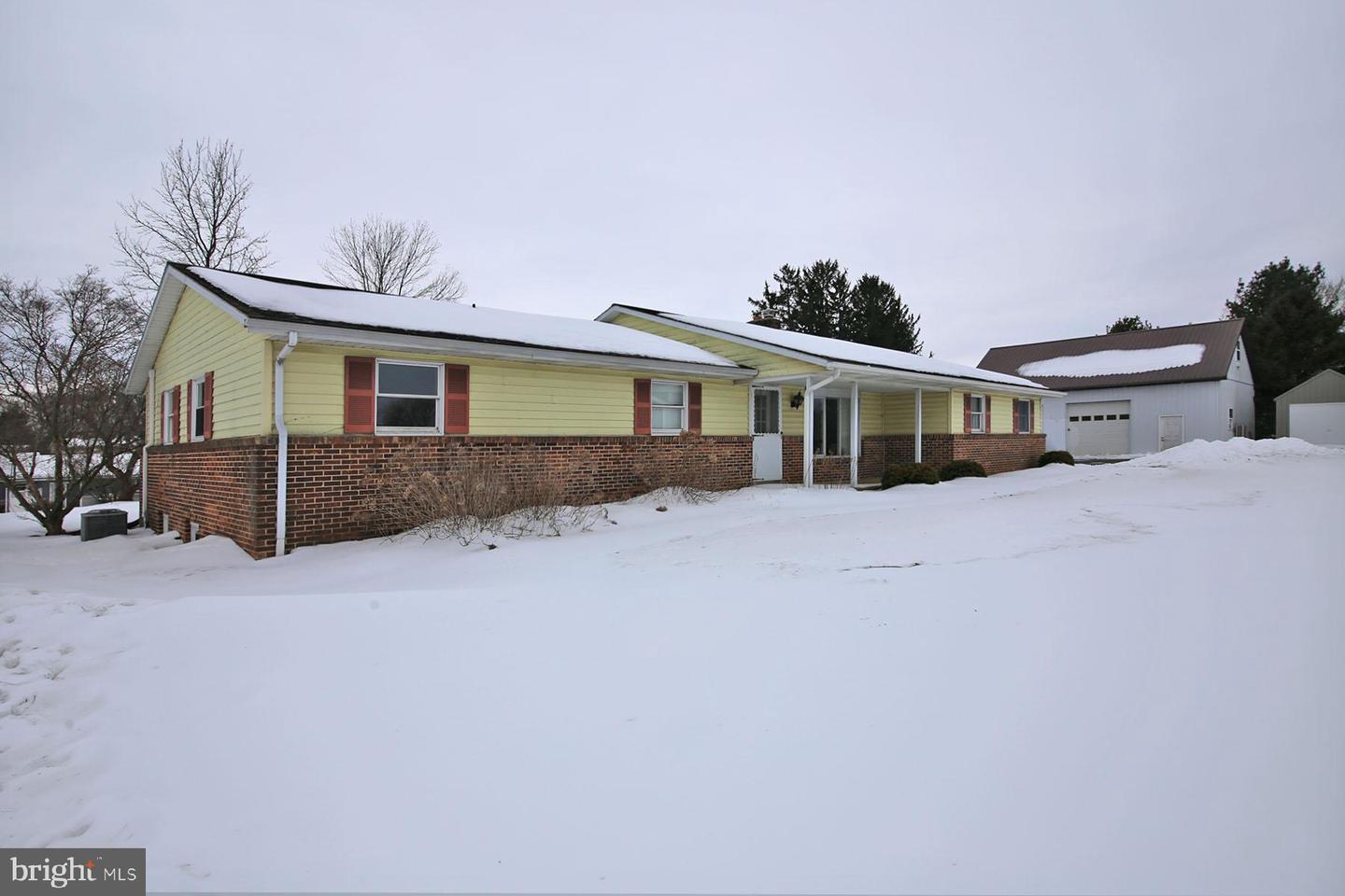 2 N Willow Street, Myerstown
