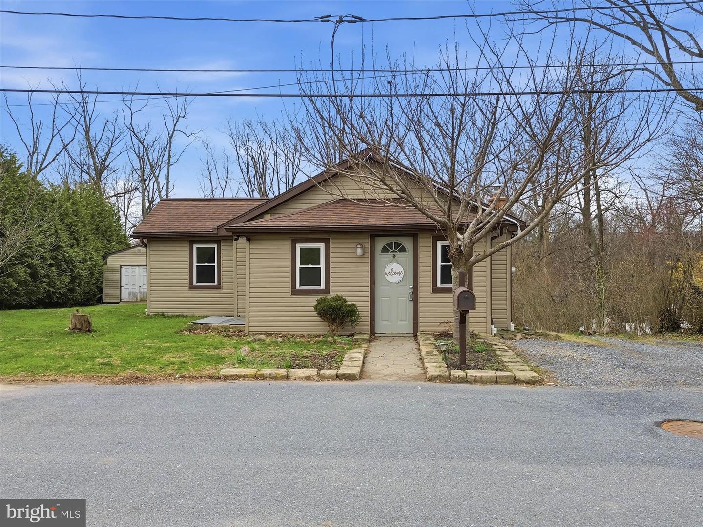 831 Sylvan Lane, Lebanon