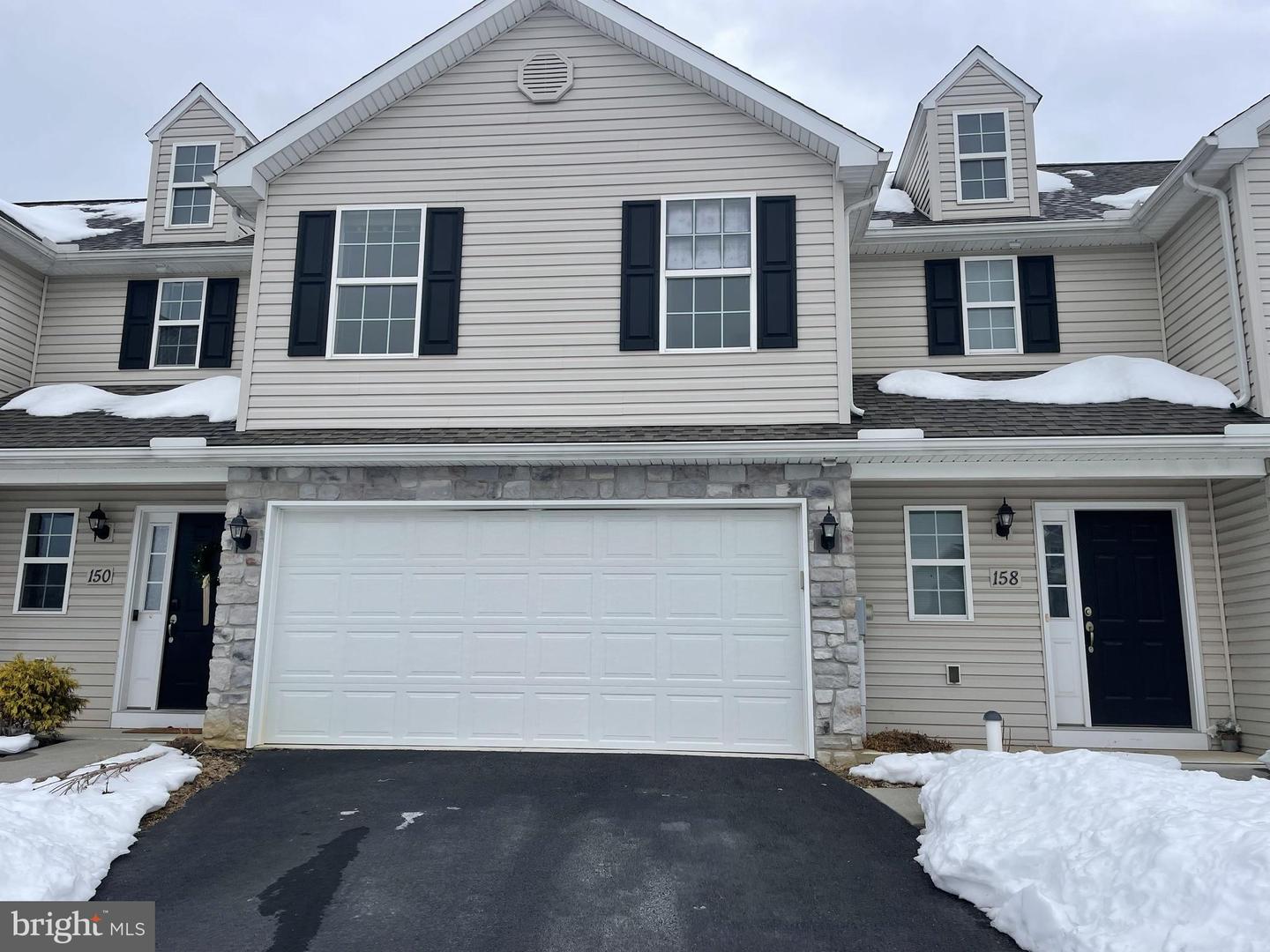 158 Braeburn Way, Palmyra