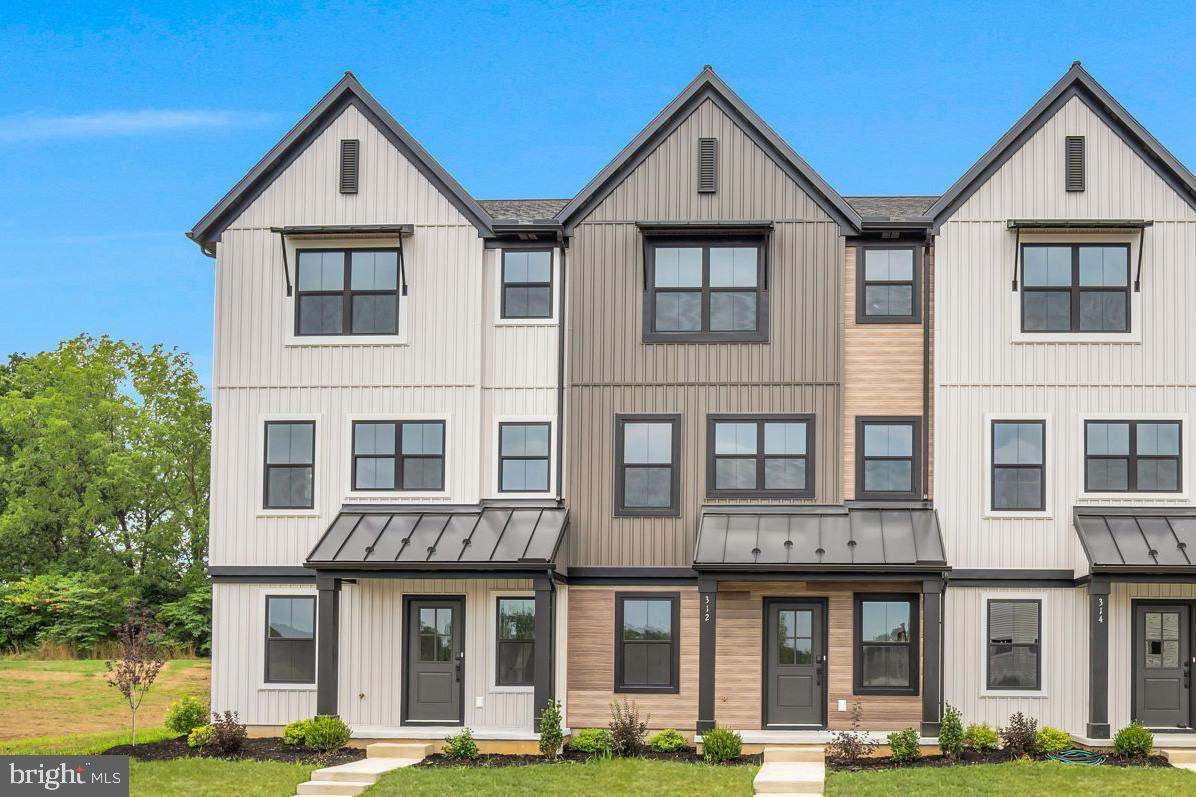 312 Flora Blvd