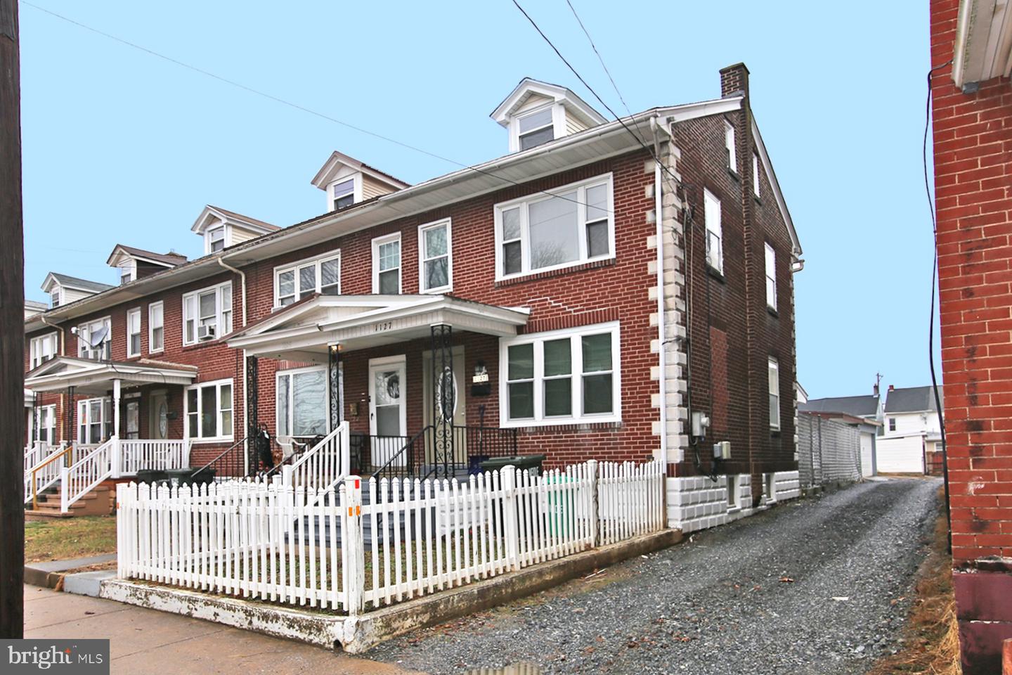 1127 Willow Street, Lebanon