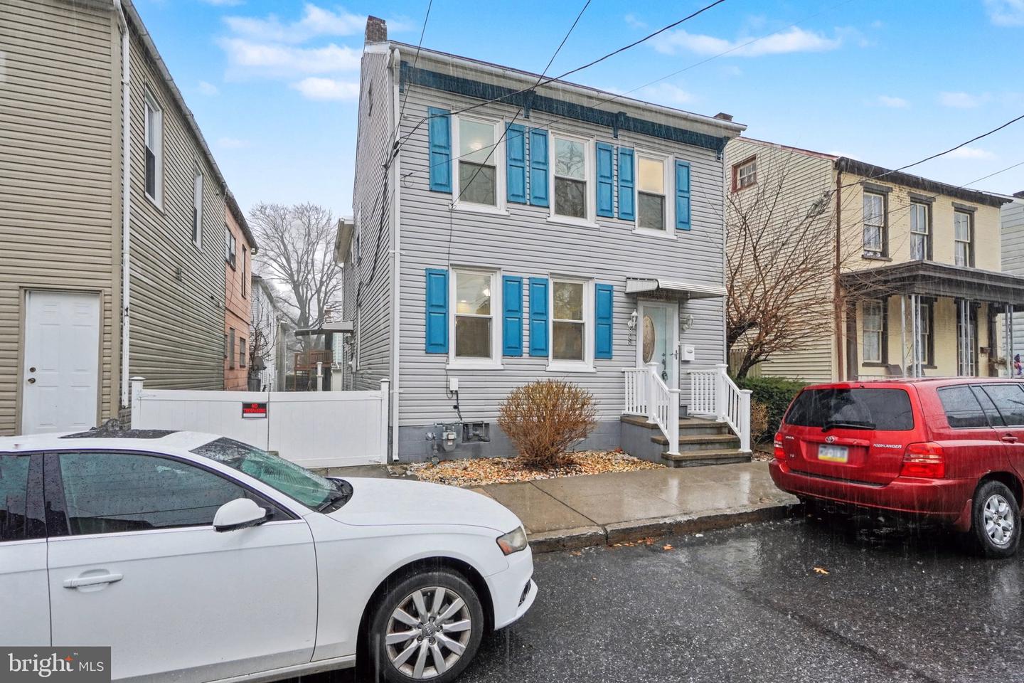 808 Locust Street
