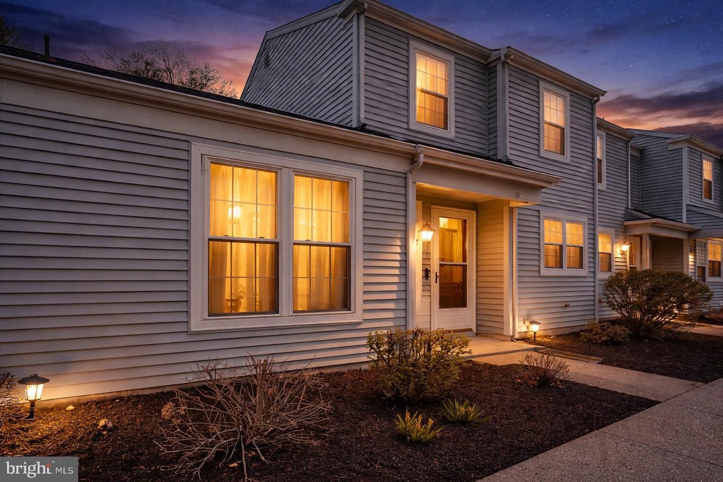 511 Cambridge Court, Palmyra