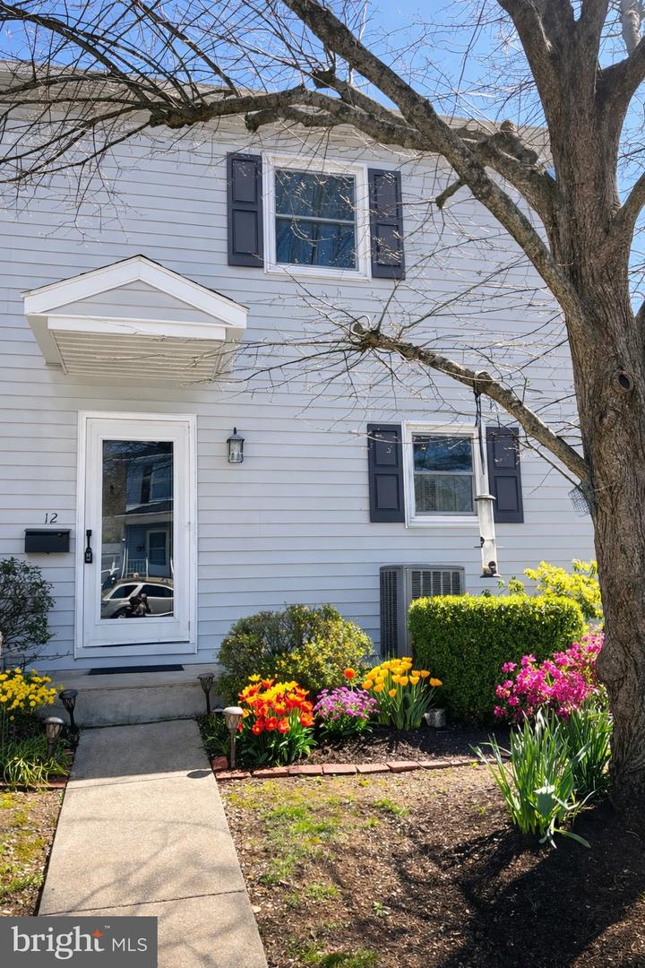 12 E Poplar Street, Palmyra