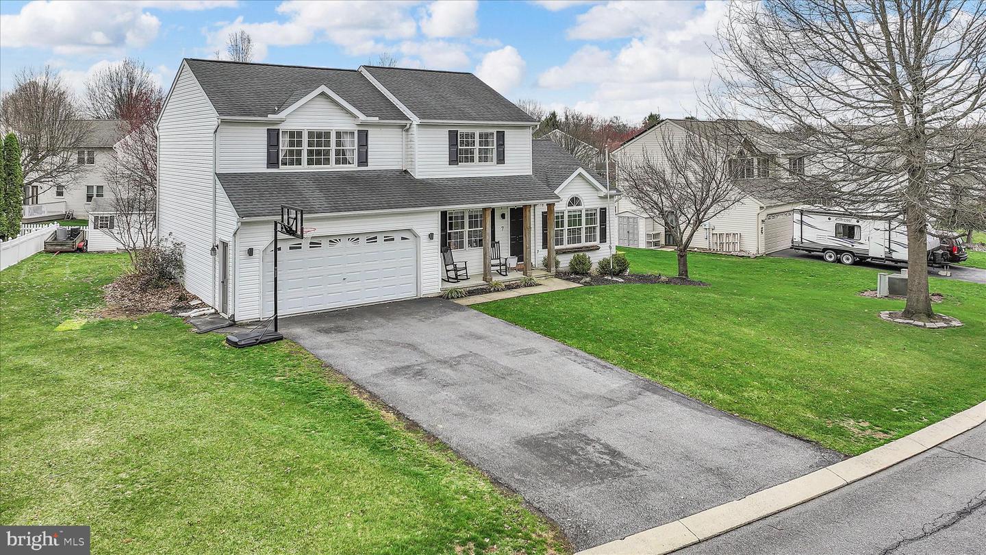 7 N Butterfly Drive, Myerstown