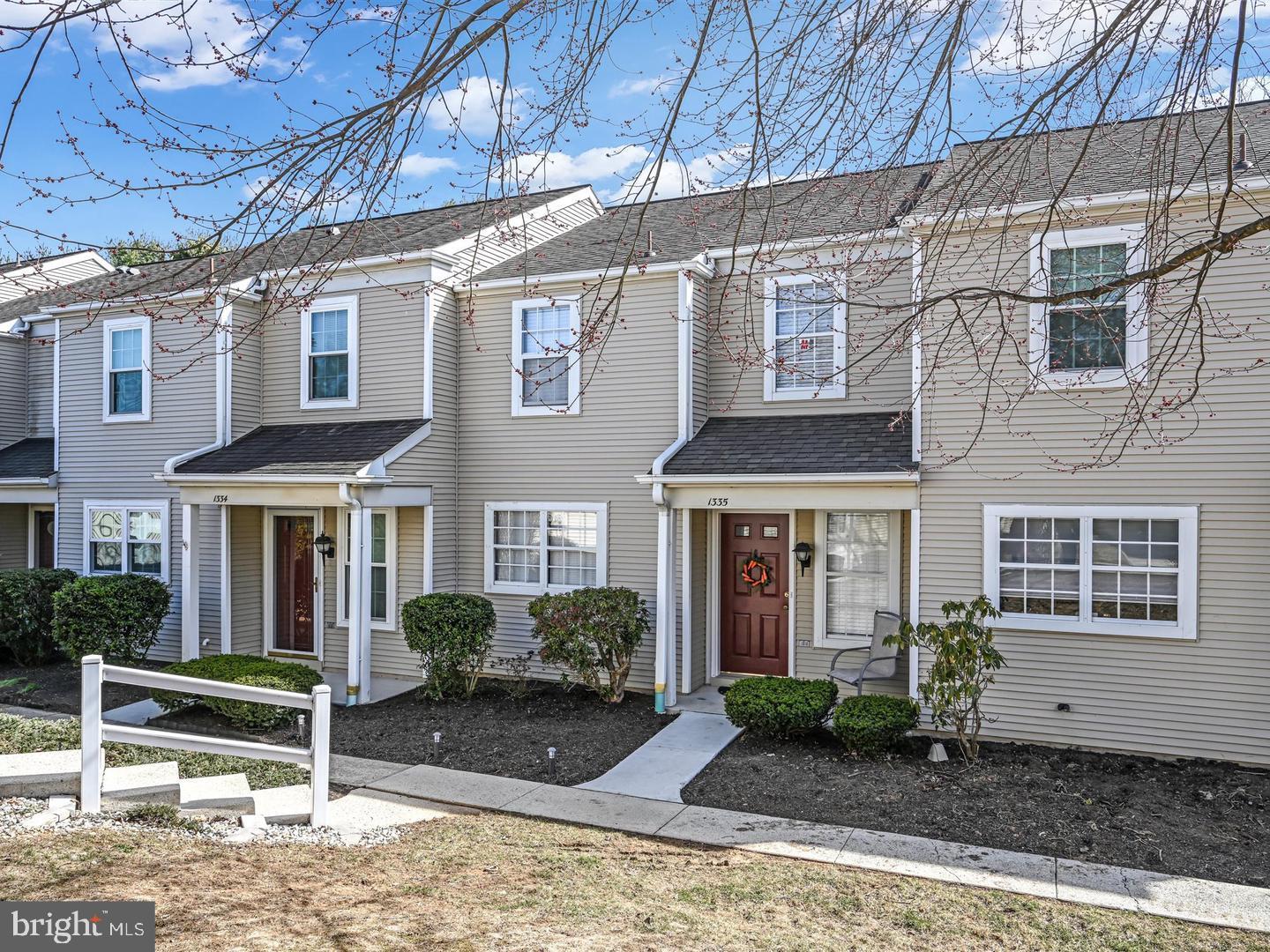 1335 Cambridge Ct, Palmyra