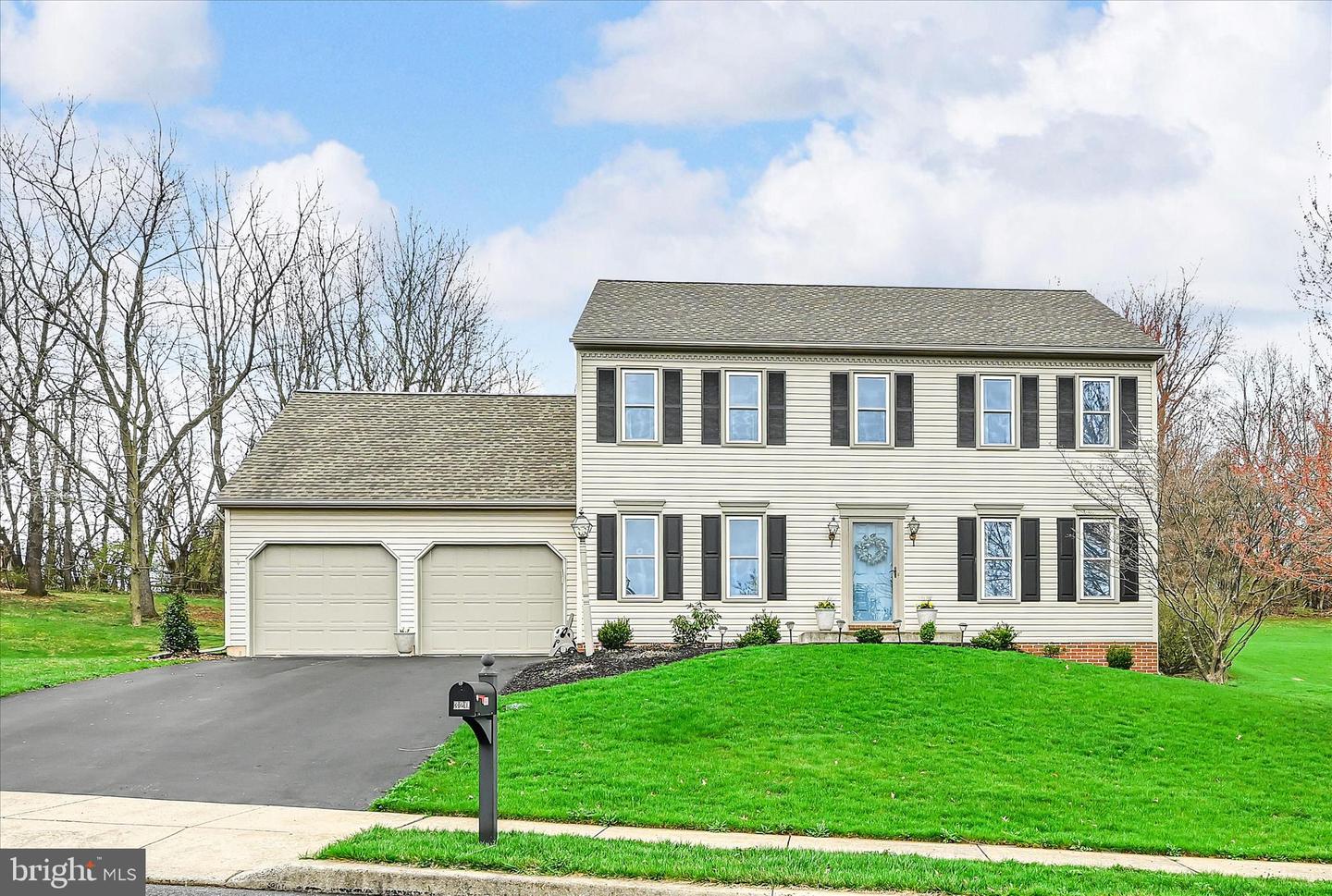 320 Coachman Lane, Palmyra