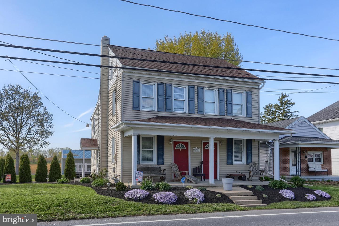 221 W Main Street, Newmanstown