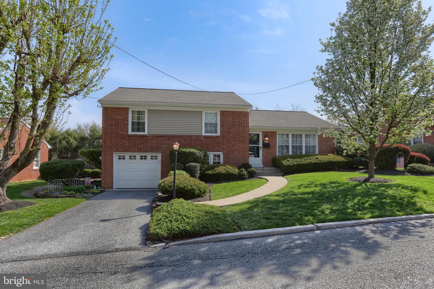 904 S 2nd Avenue, Lebanon