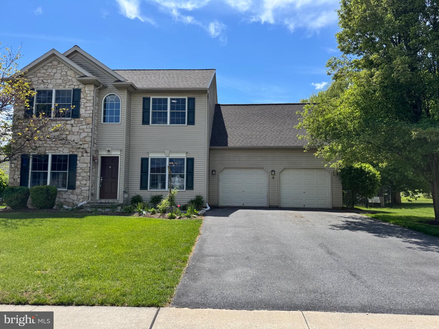 14 Manor Cir, Palmyra