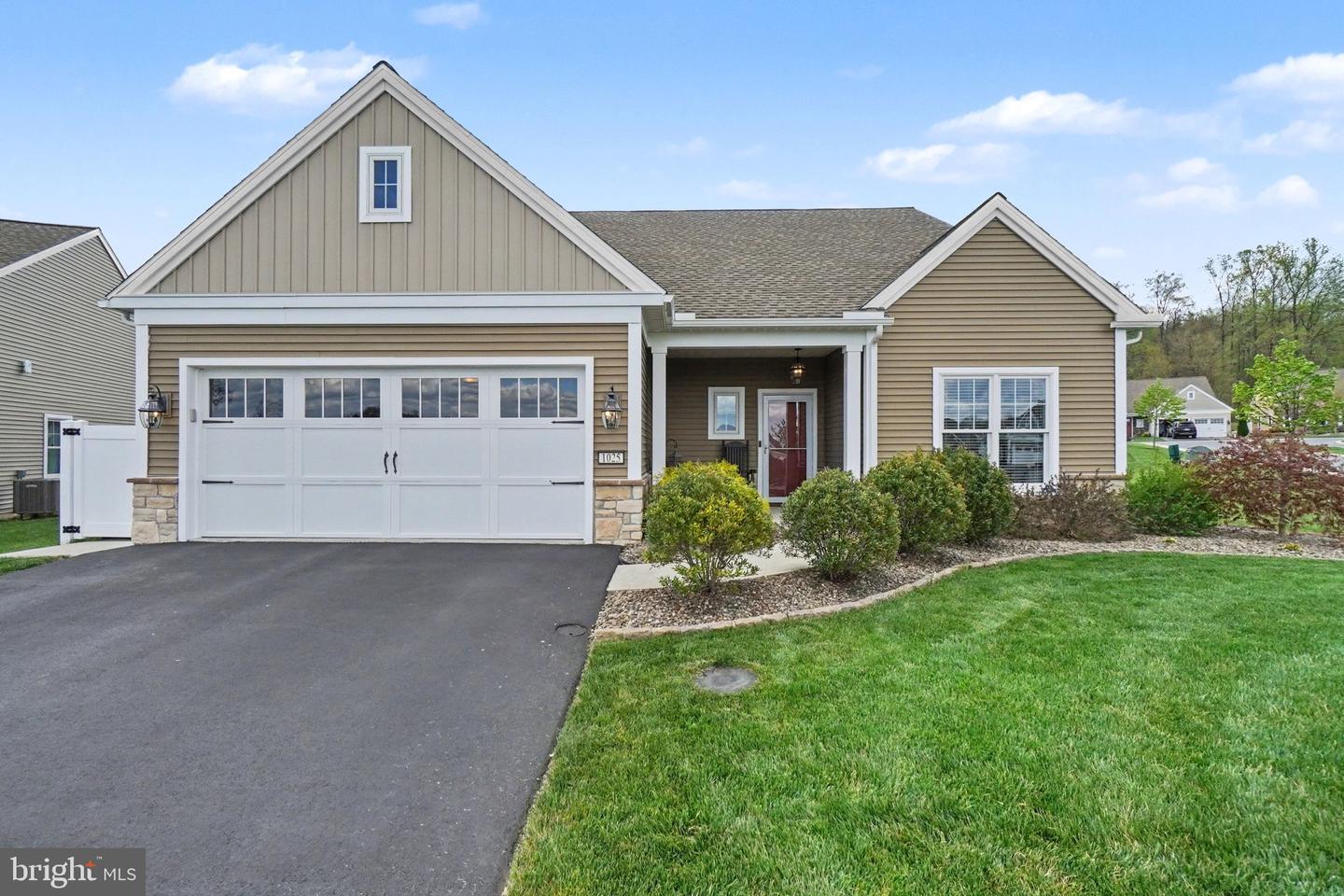 1025 Riverstone Circle, Lebanon