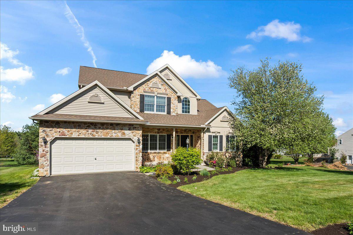 438 Lori Ann Court, Lebanon