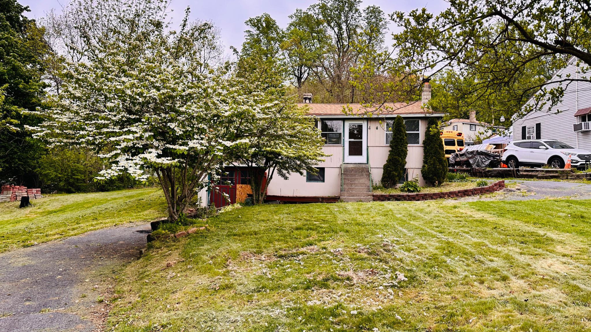 4 Elm Street, Lebanon
