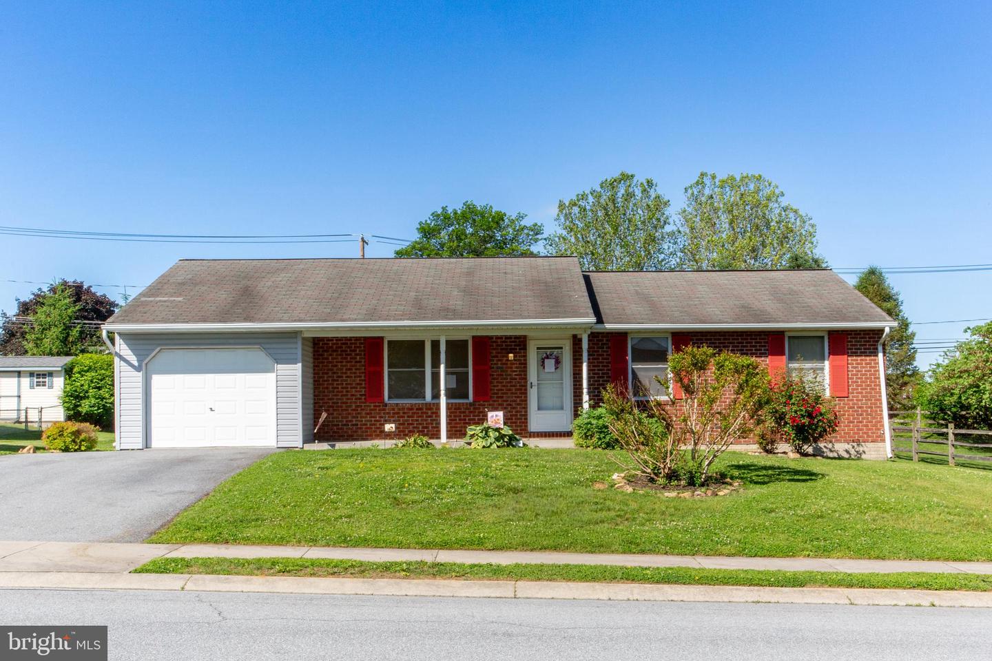 113 Sweetwater Lane, Newmanstown