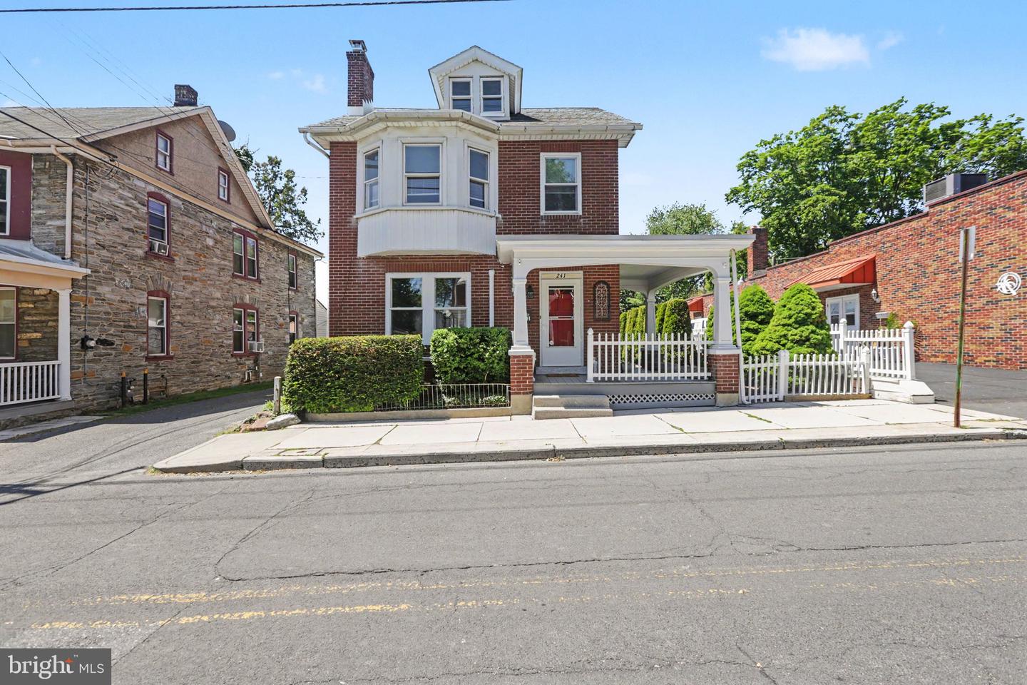 241 S 6th Street, Lebanon