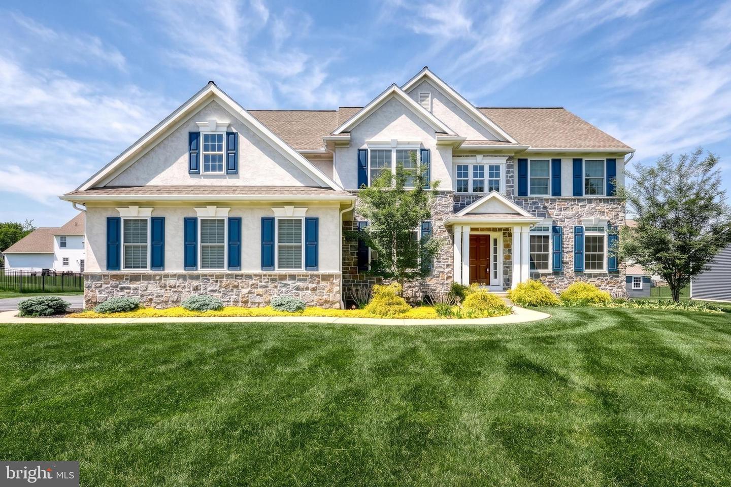 1549 Cambridge Drive