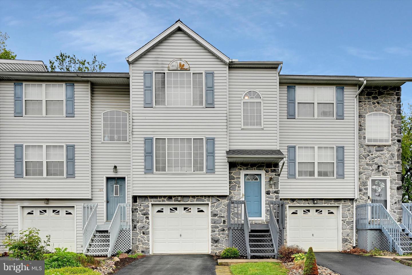 186 Riders Way, Lebanon