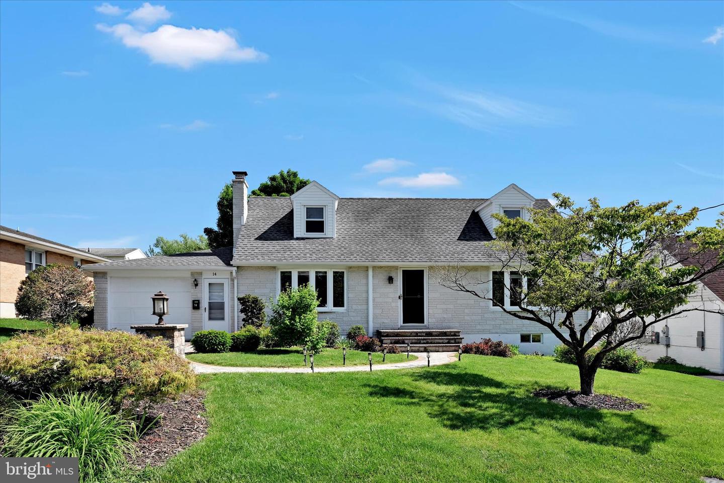 14 W Walnut Street, Cleona