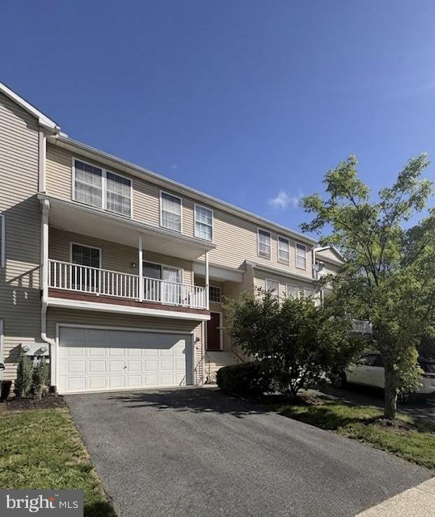 102 Woodside Court