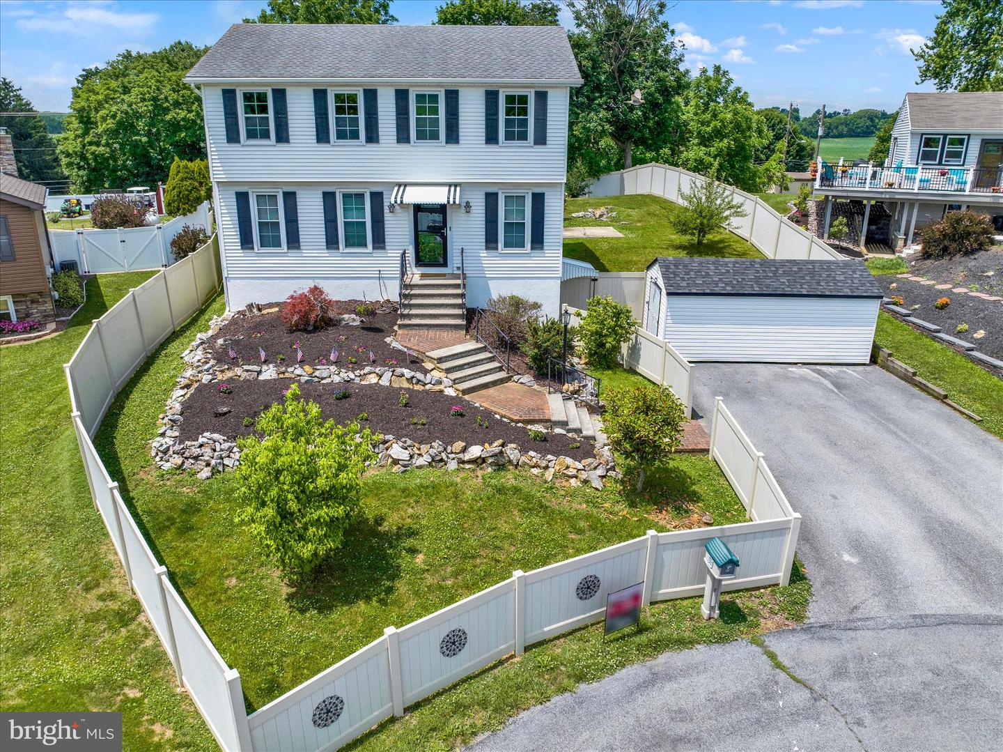 6 Cherry Lane