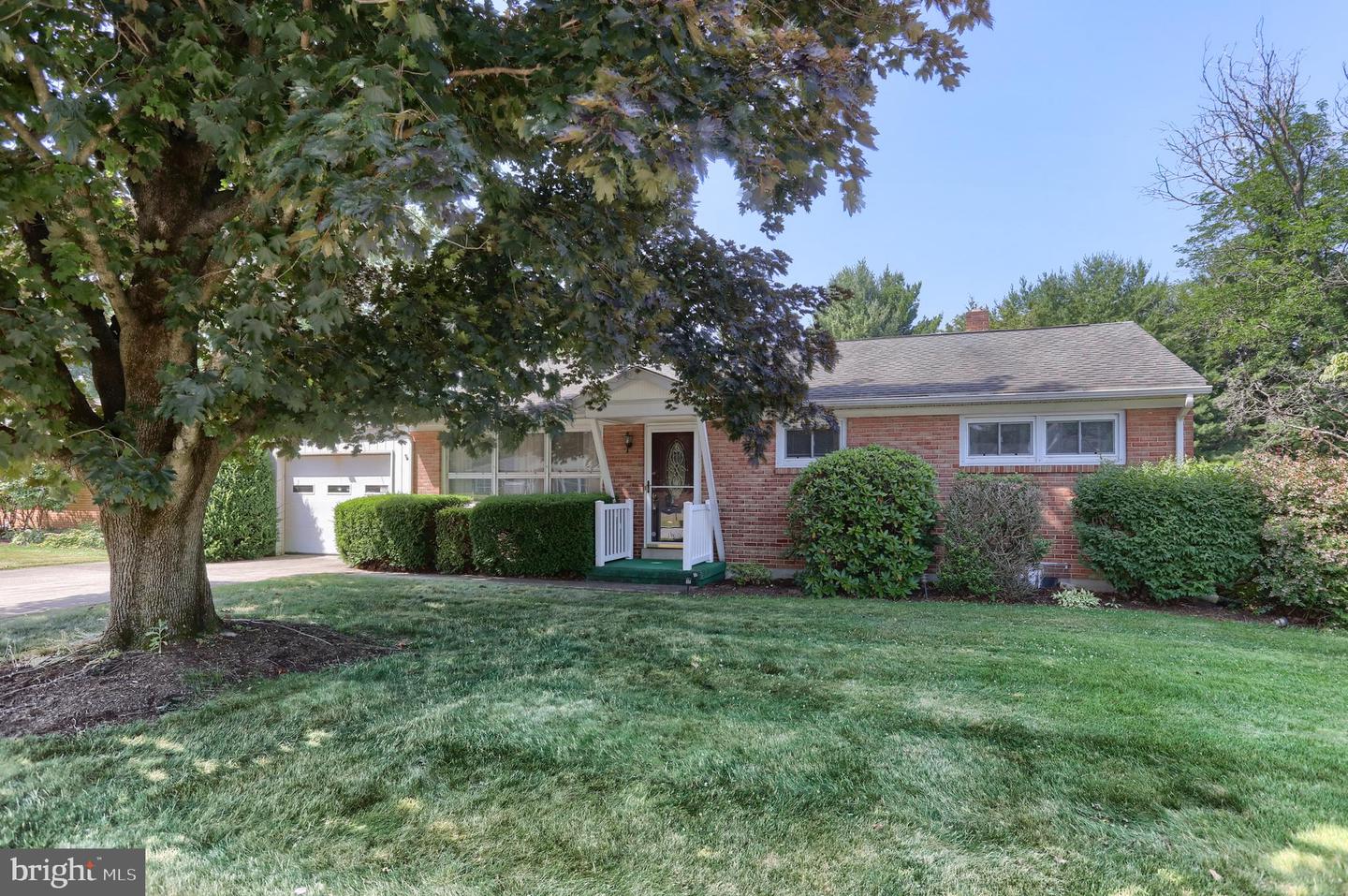 277 S 23rd Street