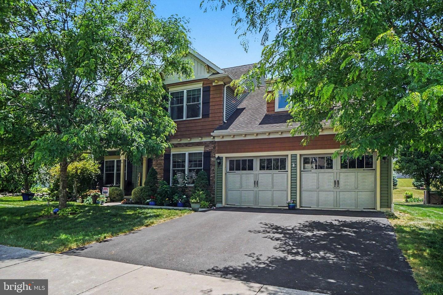 14 Finch Dr