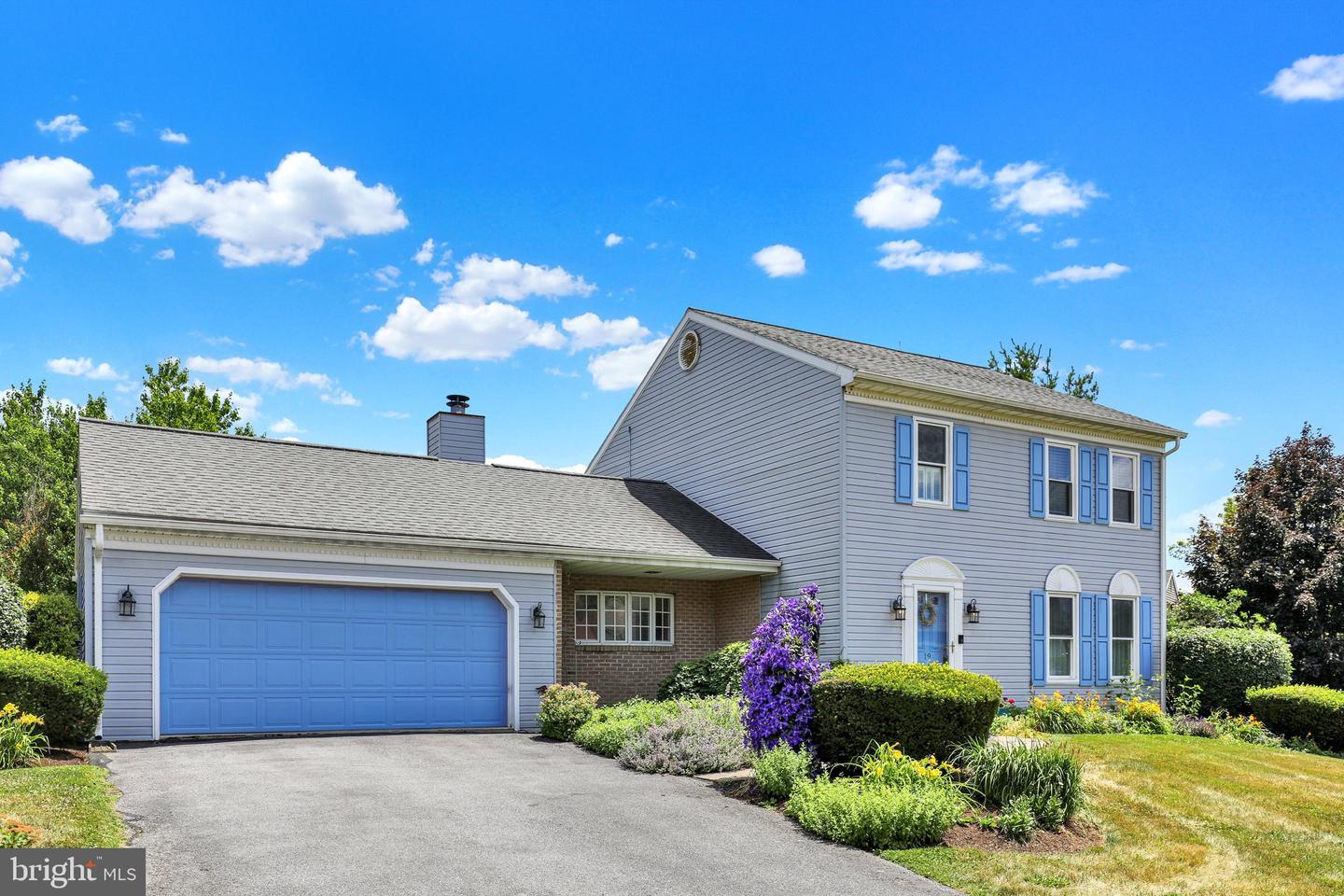 19 Foxchase Ln