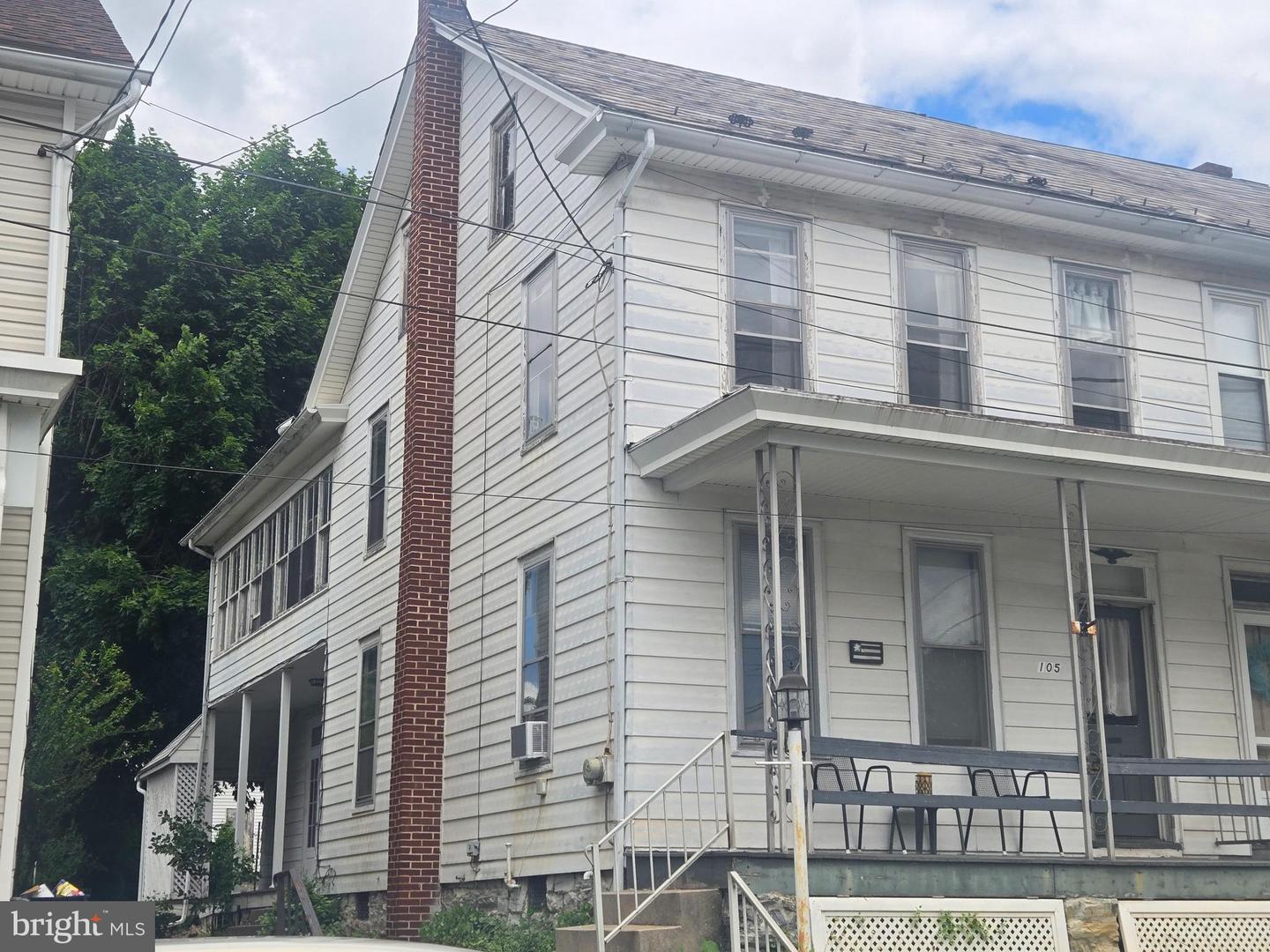 105 W Sheridan Avenue