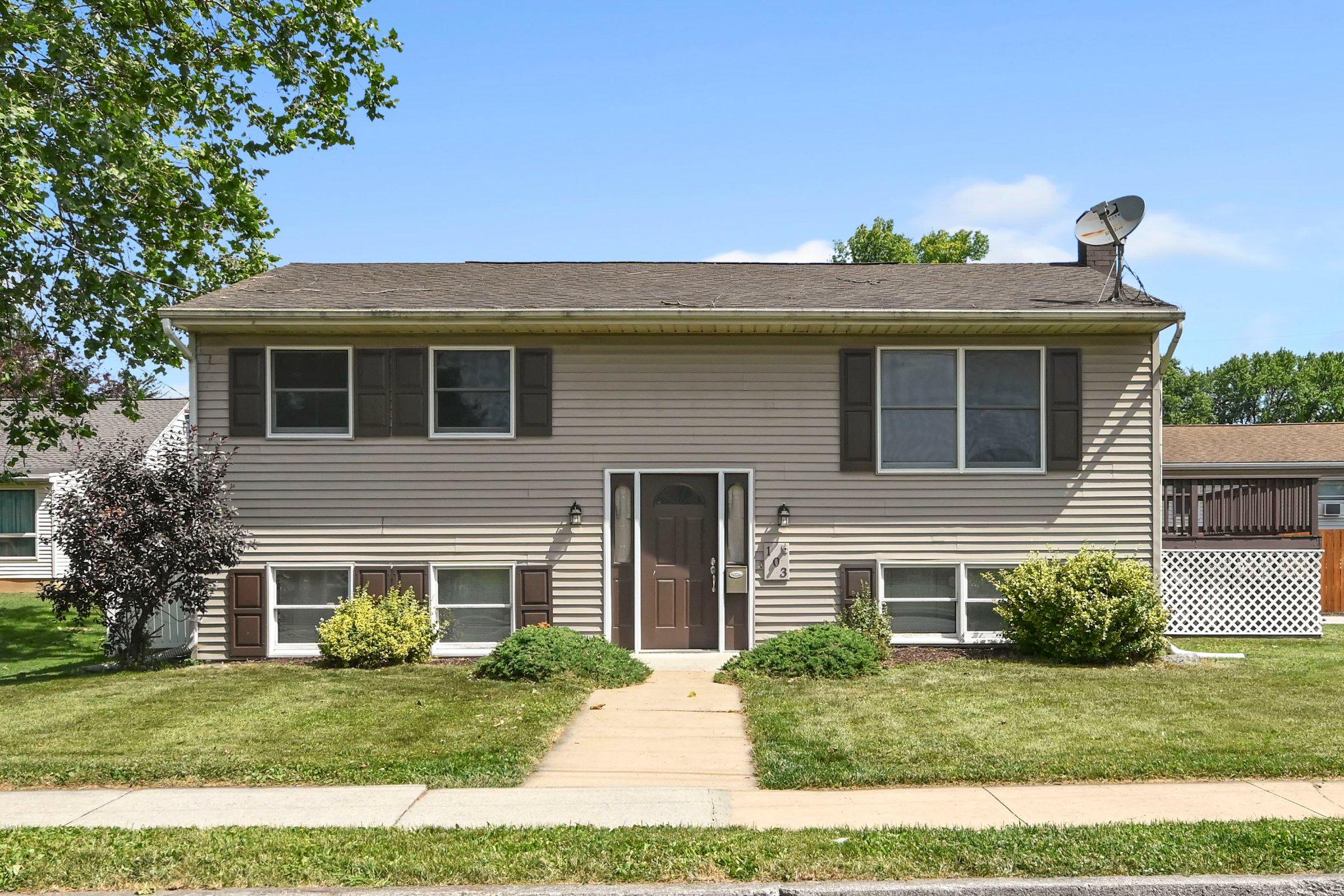 103 W Walnut Street, Cleona