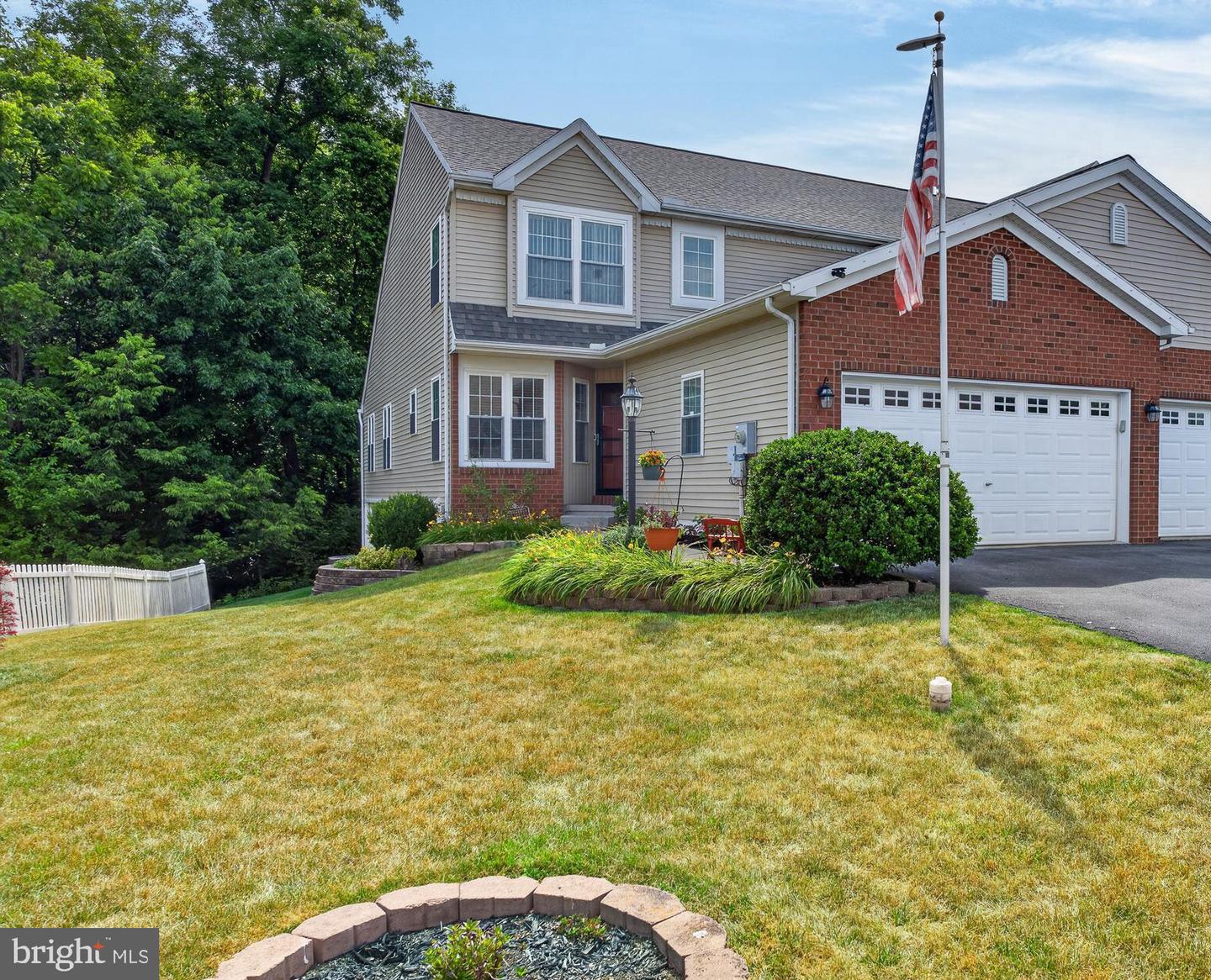 75 Pin Oak Street