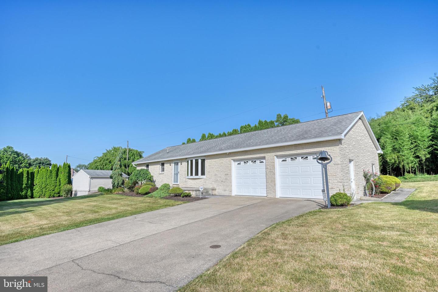 827 N 8th Ave, Lebanon
