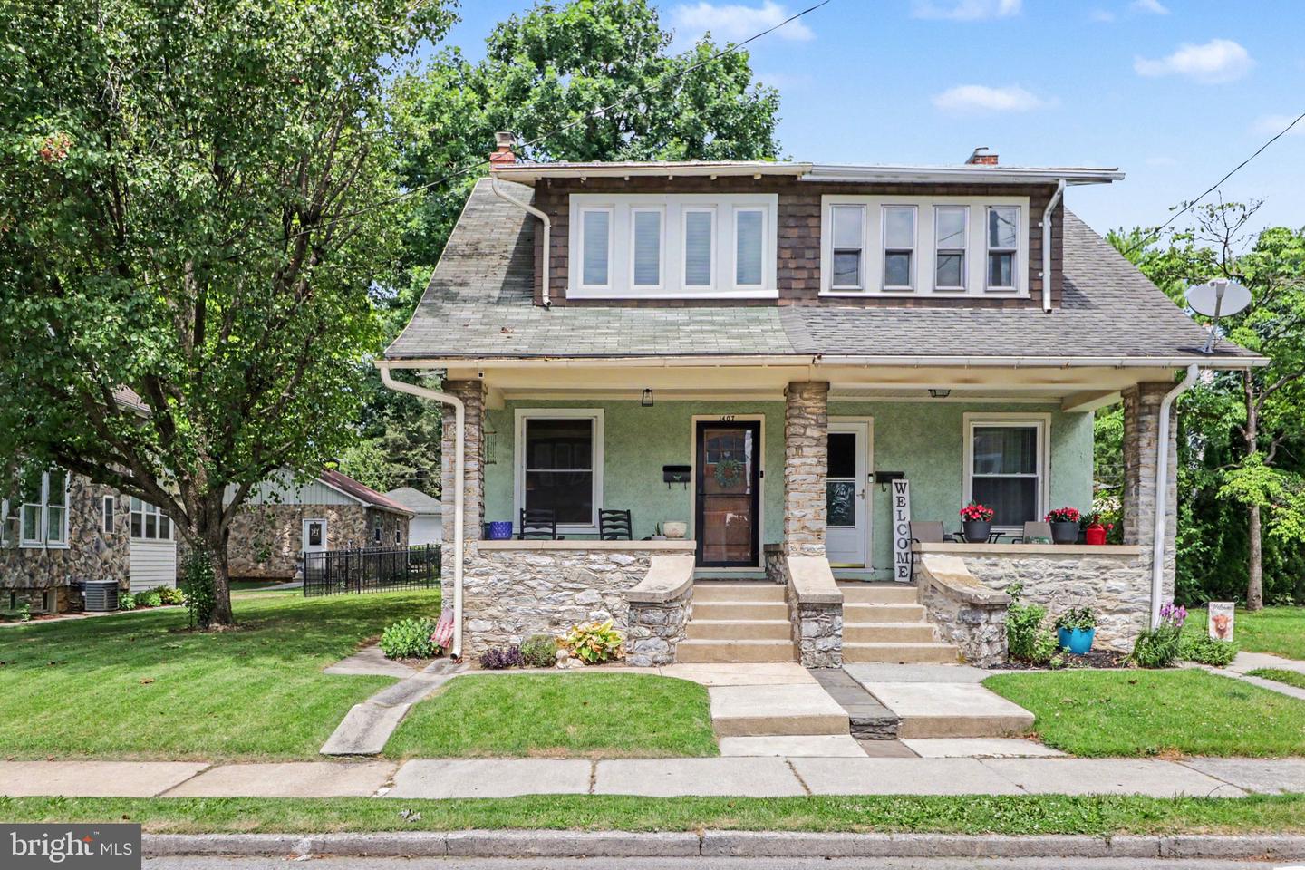 1407 Elm Street