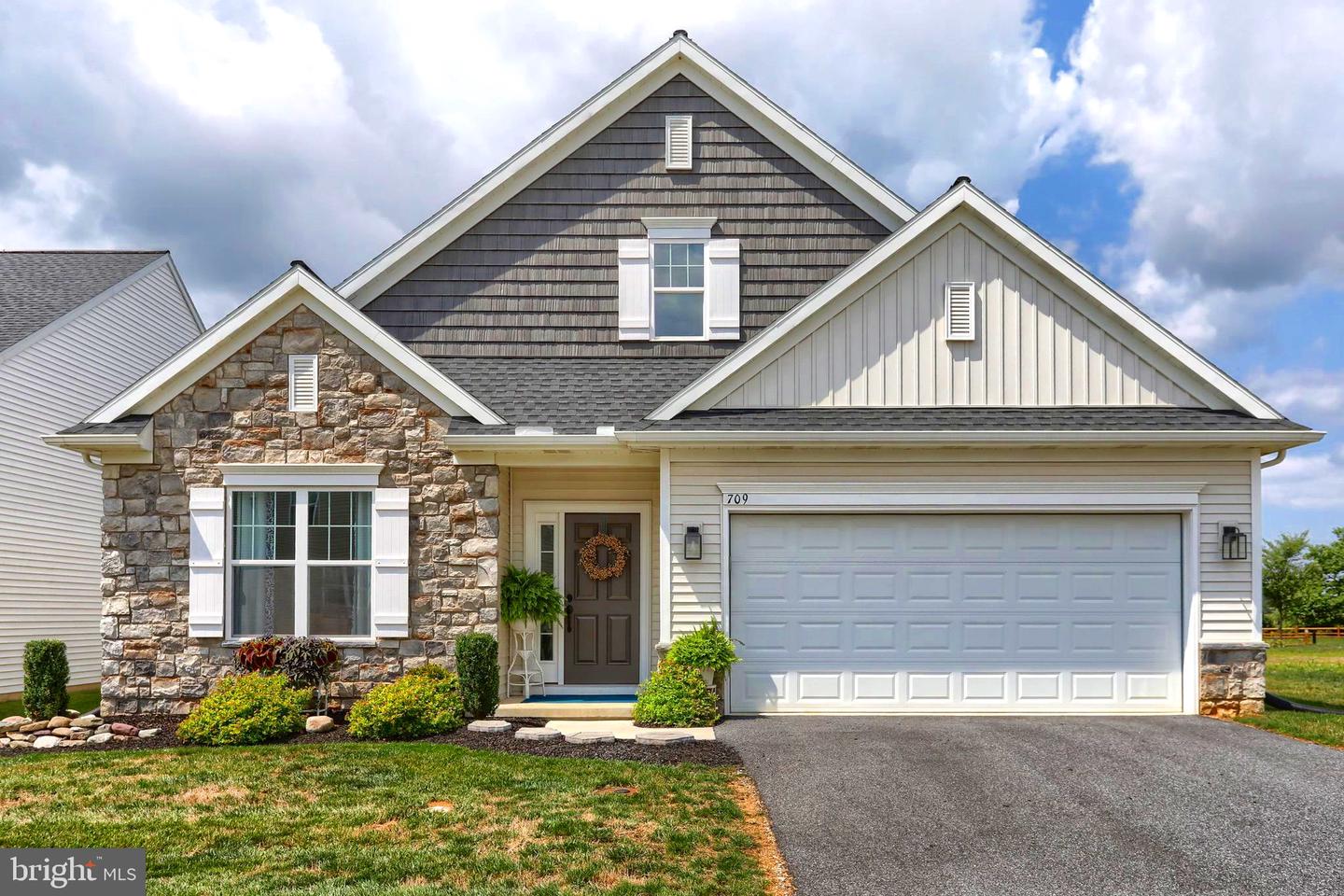 709 Jeffsu Lane, Lebanon
