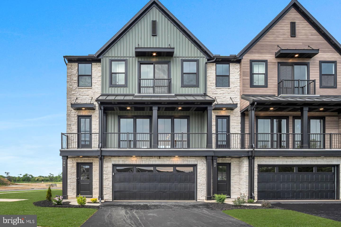 194 Trailside Court