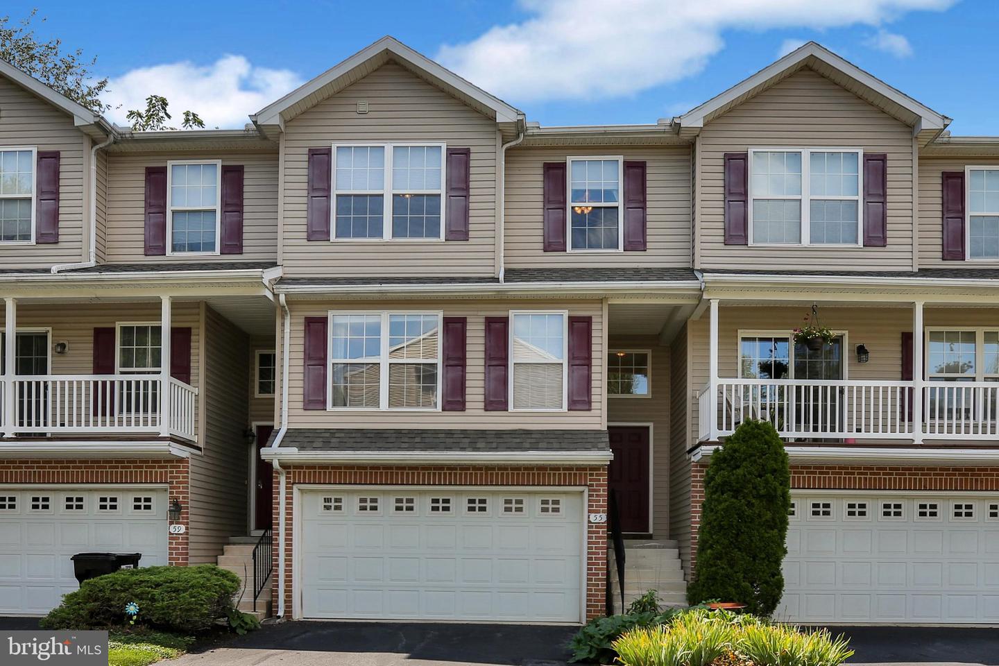 55 Parkside Dr