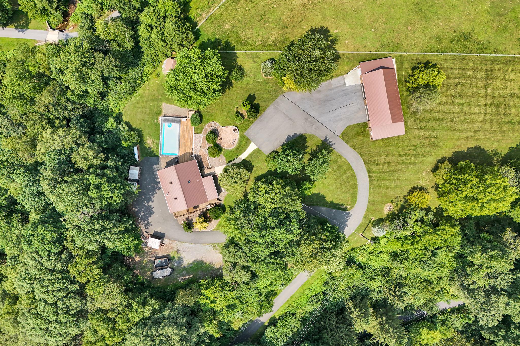 83 S Mountain Road