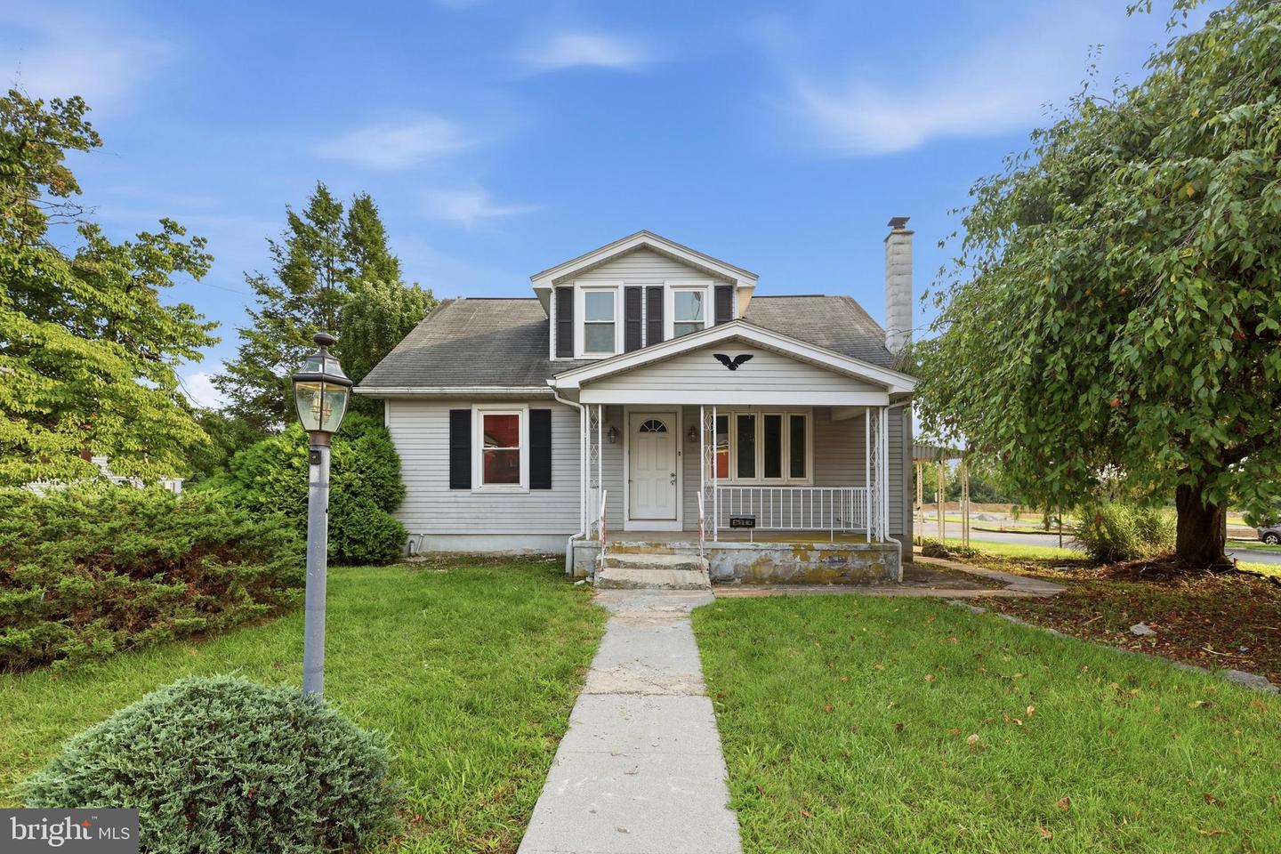 2124 Church Street