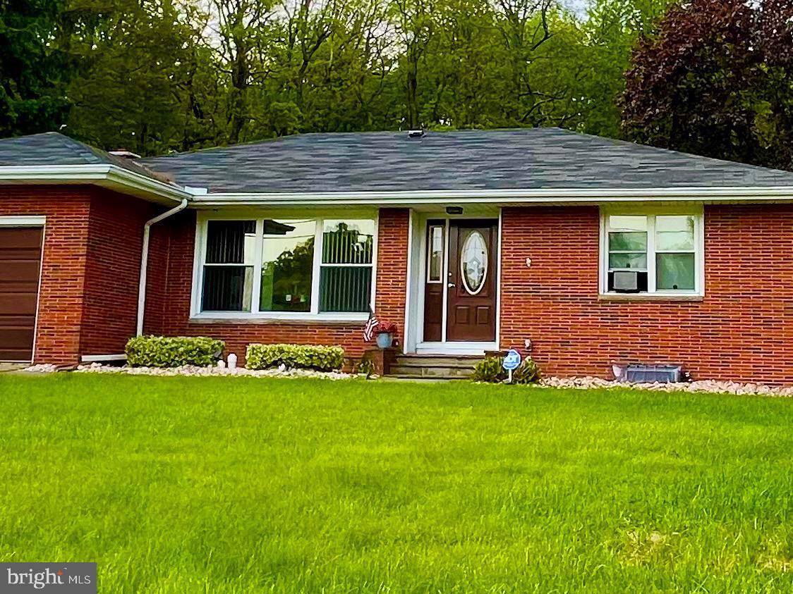 340 Crescent Road, Freeland
