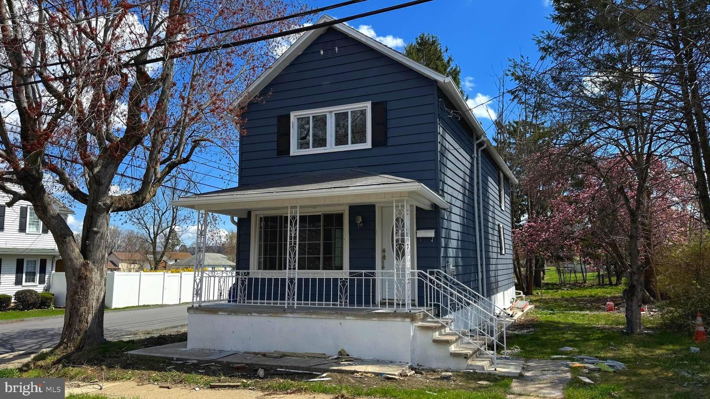 210 Cherry St