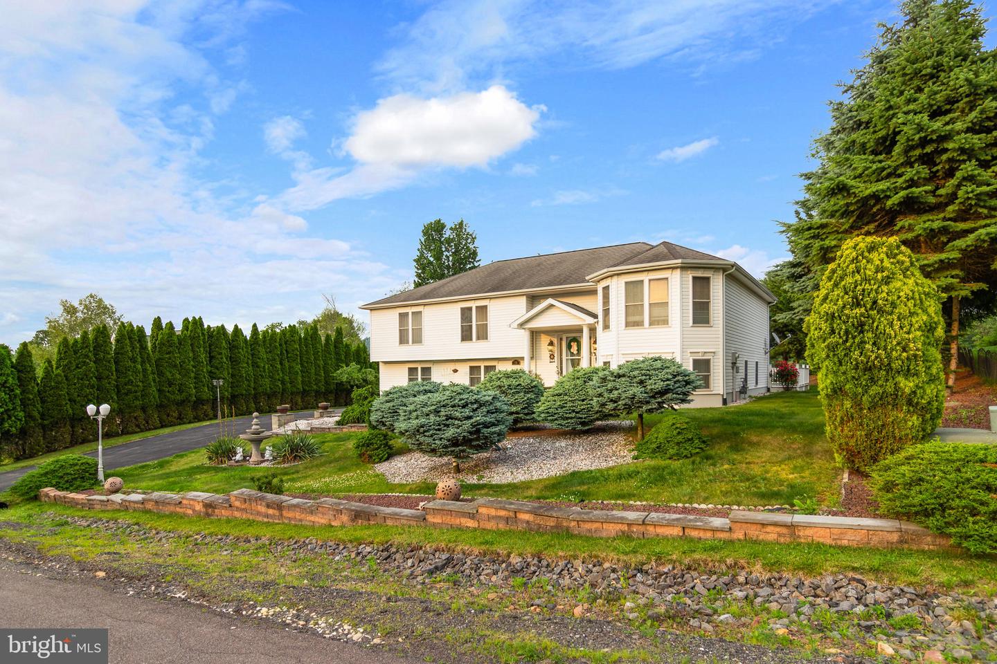 25 Makara Drive, Drums