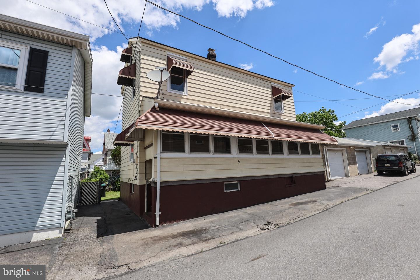 9 Hemlock Street, West Hazleton
