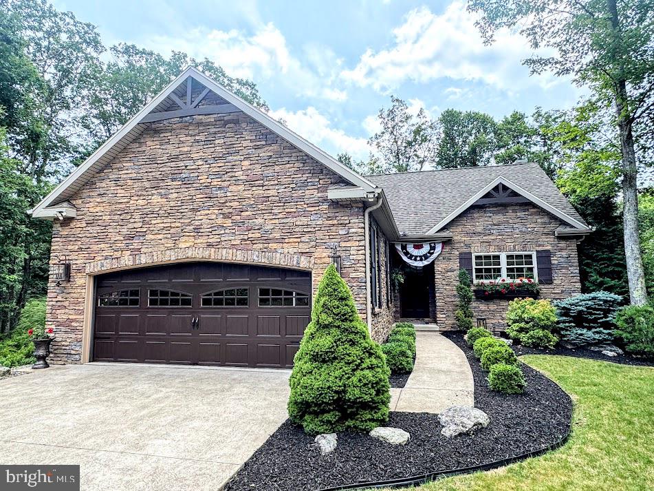 14 Winged Foot Drive