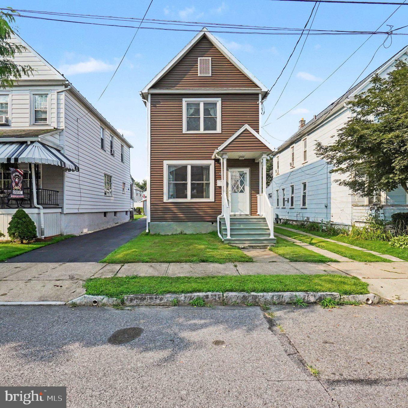 104 Lawrence Street