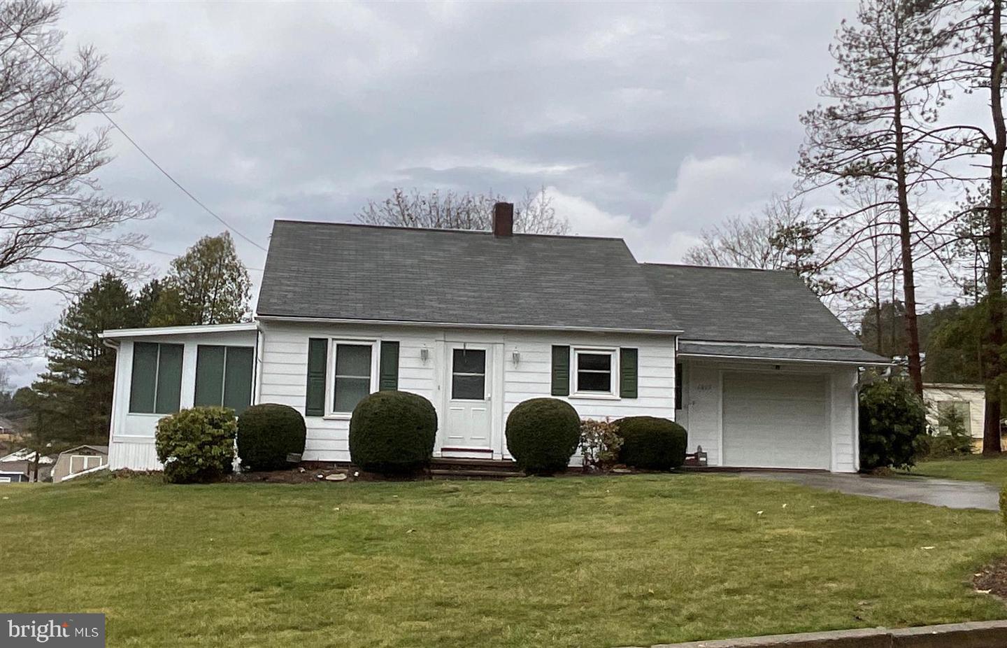 1815 Bond Street, Montoursville