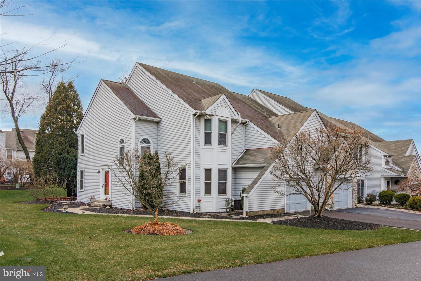 8 Sweetwater Circle, Ambler