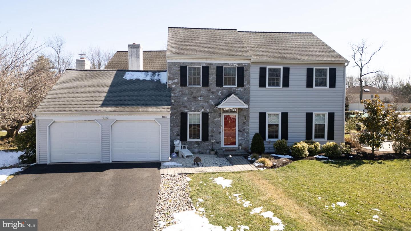 1600 Squire Drive, Maple Glen