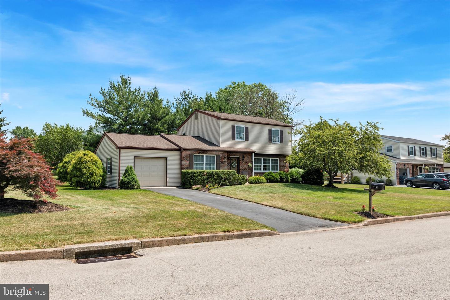 1141 Horseshoe Drive, Blue Bell