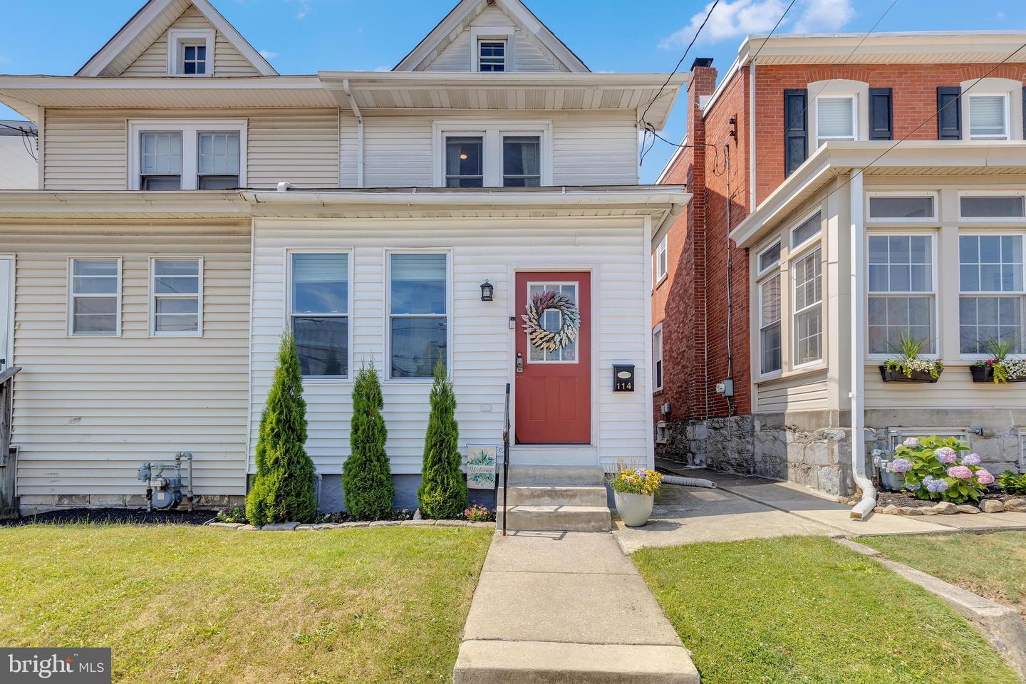 114 8th Street, Bridgeport
