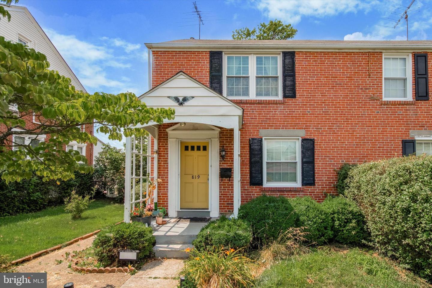 819 Noble Street, Norristown